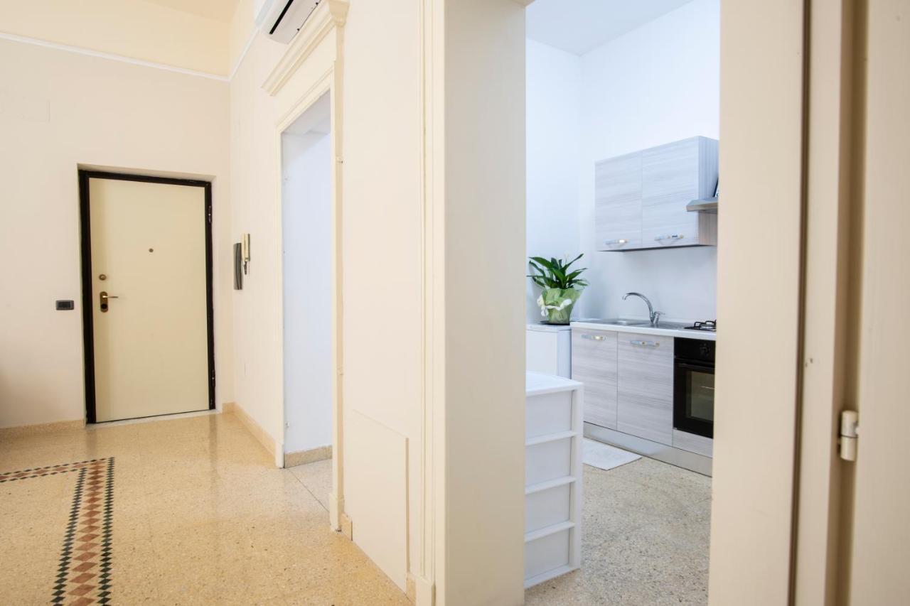 Corner Cavour Apartment 萨萨里 外观 照片