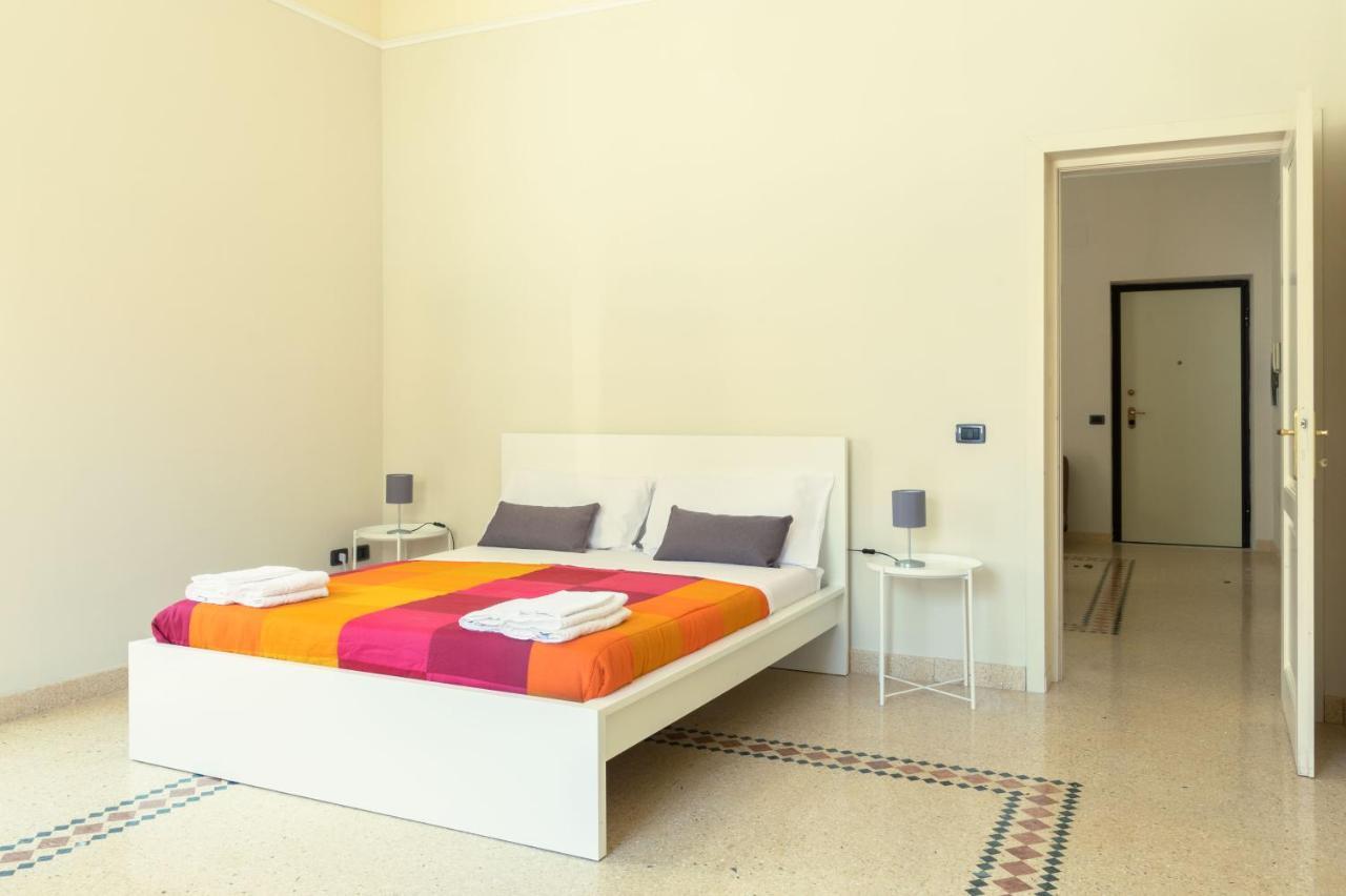 Corner Cavour Apartment 萨萨里 外观 照片